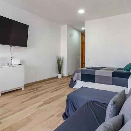 בית נופש Apartament Torremolino Between Winds And Sea *